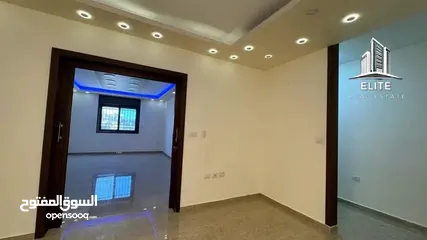  16 للايجار شقه دبلكس في سطح مرحبا قرب شارع القدس