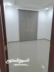  7 للايجار شقة في ابو حليفة صوب البحر