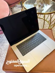  3 MacBook Pro 16" 2023