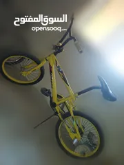  1 دراجة كوبرا لون أصفر مقاس 20