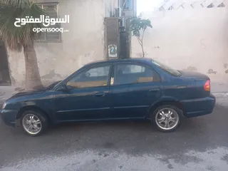  4 كيا سبكترا  2001