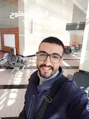  17 مدرس لغة إنجليزية معتمد من القوات المسلحة - English tutor - online  - مستر محمود محمد عبدالمنعم