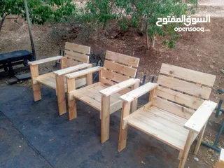 30 كراسي وجلسات خشب