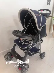  1 عربة أطفال للبيع