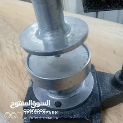  2 مكبس برغر دجاج ولحمة  قرص كبير مستعمل بحال لجديد بسعر مغري جدا