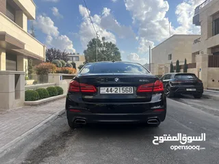  4 BMW 530e 2018