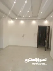  11 شقة مميزة للبيع
