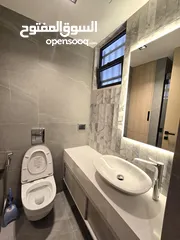  12 ارقى مناطق ام اذينة شقة مفروشة فخمة مع حديقة واسعة وكراج خاص LUXURY APARTMENT