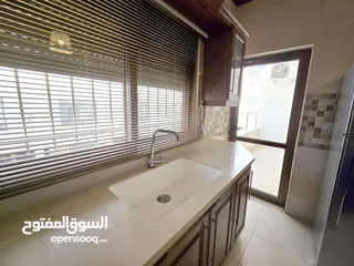  5 الرابية شقة للبيع بسعر لن يتكرر مساحة 170 متر طابق اول