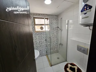 18 استوديوهات فندقيه مفروشه للاجار اليومي و الاسبوعي في قلب عمان منطقه هادئه و مخدومه قريبا من كل شيء