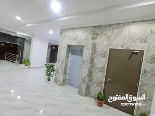  15 يوجد لدينا شقة  للايجار في أبو حليفه قطع 2 عماره جديده تشطيب سوبر لوكس للاستفسار