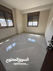  6 شقه غير مفروشه للايجار في عين مجد قرب مطعم تغميسه
