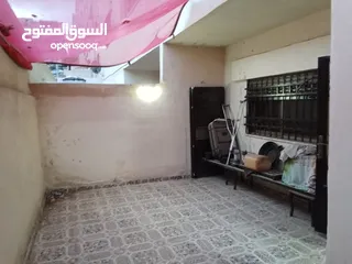  14 شقه شبه تسويه على الشارع للبيع بسبب داعي السفر
