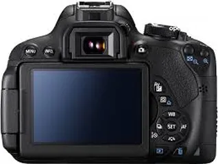  2 canon 700D جديدة لم تستخدم مع كامل أغراضها