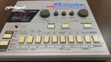  2 جهاز  KORG DDM220 جهاز صناعة الثمانينات يعمل بشكل ممتاز KORG DDM220