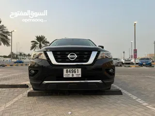  4 Nissan Pathfinder 2019 SL