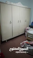  6 غرفتين نوم و طقم كنب للبيع