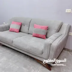  5 طقم كنب فخم بحالة الجديد