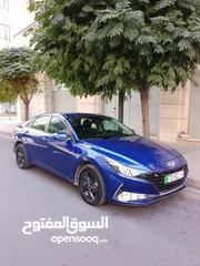  1 Golden Drive have blue Hyundai Elentra 2022 للأيجار