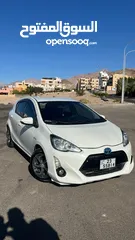  6 Toyota Prius c 2016