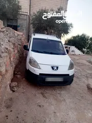  14 بيجو بارتنر