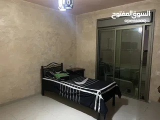  1 منزل للبيع مكون من 3 غرف نوم وصالون وسفرهه ومطبخ وبرندات عدد 2 وحمام عدد 2 الموقع الحاوز الاول