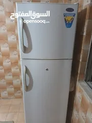  1 ثلاجه وكلر ماء بحالة الوكاله للبيع