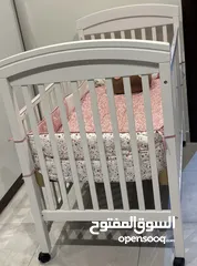  5 Juniors baby bed almost new 40 kd with mattress