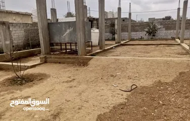  3 قطعة ارض للبيع