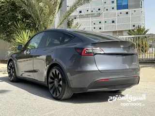  4 Tesla model Y 2022