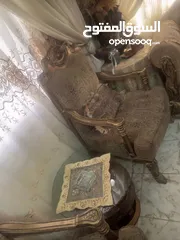  4 كنبايات مع طاولاتها