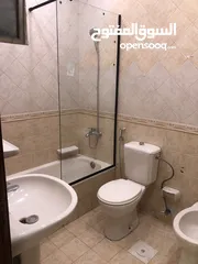  8 شقه سوبر ديلوكس البيع في ضاحيه الرشيد طابق اول  ثلاث بلكونات بسعر مغري