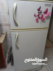  2 ثلاجه بحاله ممتازه جدا