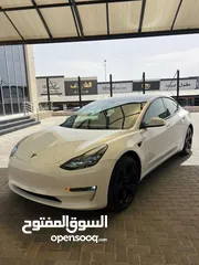  4 Tesla model3 2023