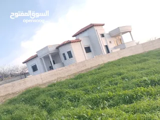  3 فيلا للبيع تشطيب فل