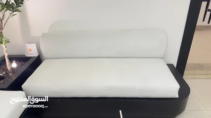  6 اثاث استراحة ( كورنر انيق جدا مع كاونتر و كرسي)لعيادة او مركز صحي مودرن فاخر جدا و جودة عالية