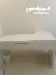  3 مكتب من ايكيا للبيع جديد استخدام اسبوع