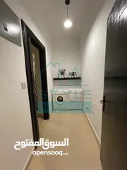 14 شقة طابق اول مساحة الشقة 210 متر مربع خلف السفاره السعودية