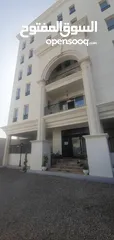  8 شقة جديدة حجم كبيرة نص تشطيب للبيع في مدينة طرابلس منطقة رأس حسن  بعد كباب العريبي علي يمين في حوازت