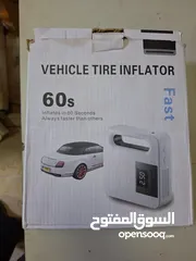  1 منفاخ اطارات يعمل على بطارية السياره