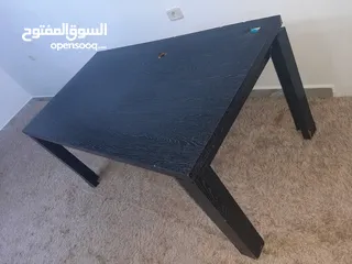  1 طاولة اكل خاصة ب المطبخ