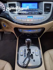  16 HYUNDAI GENESIS 2011