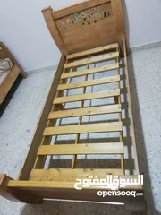  2 تخت مفرد بحالة ممتازة
