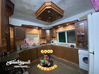  11 فيلا بالصلاة على النبي موقع مميز جدأ على ثلاث شوارع بالقرب من مستشفى ايدون العسكري