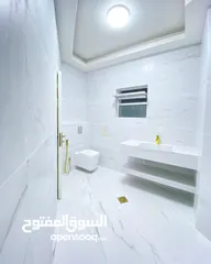  2 في أجمل مناطق الرابيه شقة أرضية للبيع 220م مع ترس 90م بسعر مغري / ref 9535