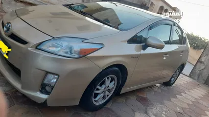  3 تويوتا بريوس للبيع