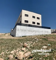  5 ‏عمارة للبيع ثلاث طوابق مسطح البناء ‏1300 ‏مسطح الأرض 645