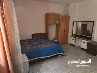  2 غرف للايجار في سكن للبنات
