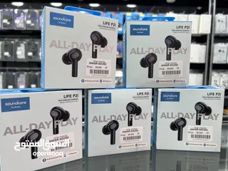  1 Anker Life P2i سماعات انكر باوتوث الجديدة كليا  مايكين على كل سماعة لوضوح فائق في المكالمات
