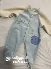 26 ملابس لحديث الولاده لغايه سنه للبيع  شتوي و ربيعي